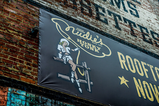 Custom Business Signs: Design, Fabrication & Installation for Effective Branding and Visibility